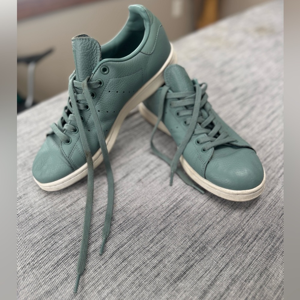 Adidas Teal Sneakers with Black Accents - Picture 9 of 13